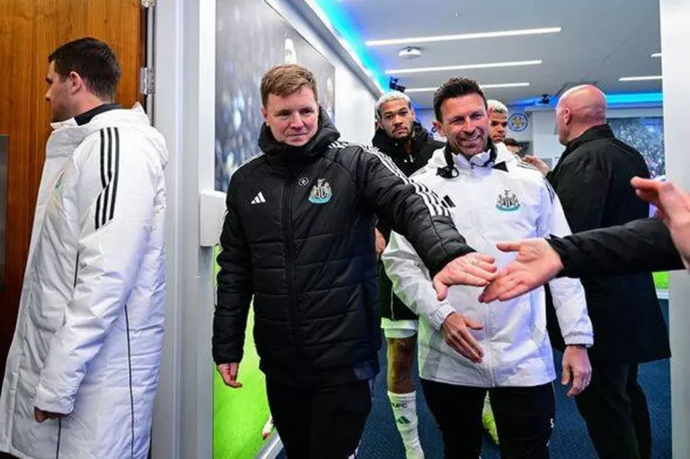 Eddie Howe’s health update as Newcastle boss may miss more games after hospital stay