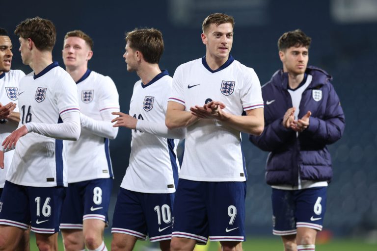 Liam Delap’s ‘camp’ believe they know what will happen with Alexander Isak as Newcastle make decision