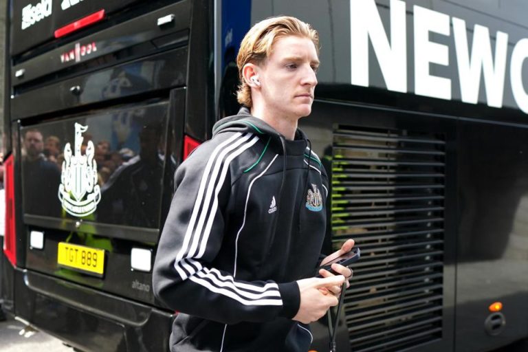 What Eddie Howe told Anthony Gordon as Newcastle forward tackles new challenge