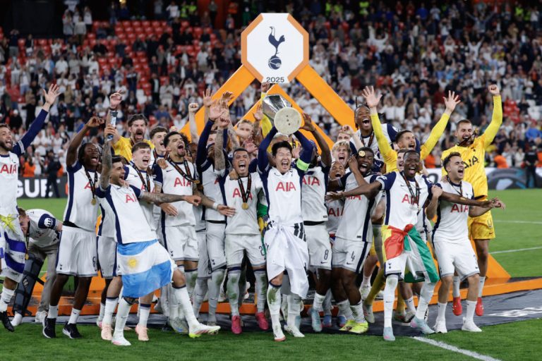 Newcastle United send 5-word message to Crystal Palace and Tottenham after FA Cup and Europa League wins