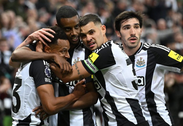 Alexander Isak now told Newcastle teammates he wants to leave as offer expected – journalist
