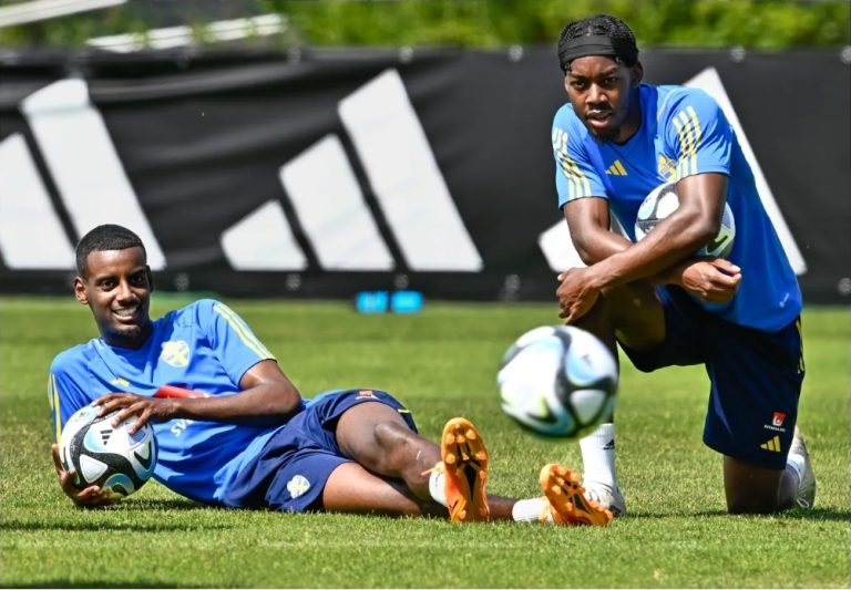 Alexander Isak breaks social media silence with wordless reaction to Newcastle transfer