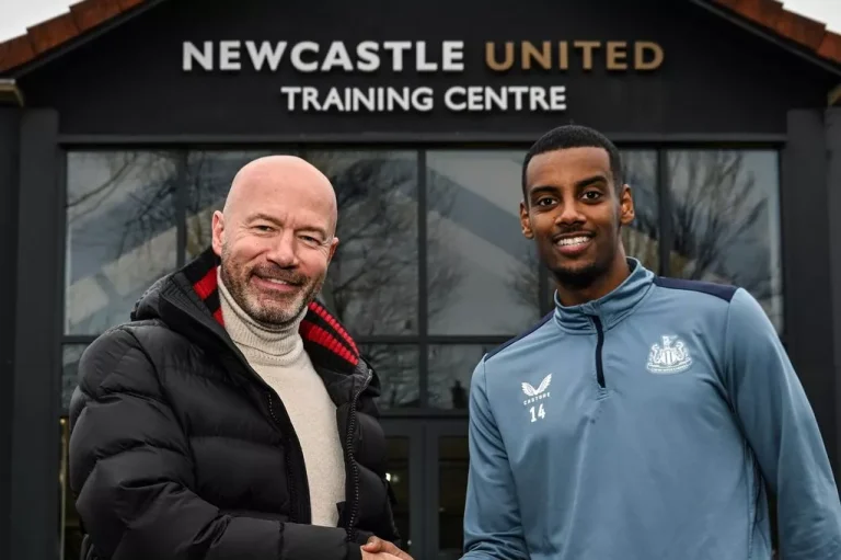 ‘Get him out now’ – Alan Shearer fires Newcastle brutal claim over Isak move as Liverpool wait