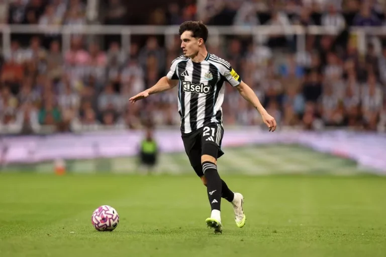 Tino Livramento makes cranky Newcastle statement as true Alexander Isak feelings shared