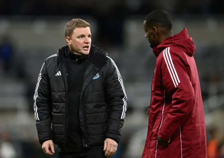 ‘Point of honour’ – Eddie Howe told Alexander Isak Liverpool truth amid Benjamin Sesko fear