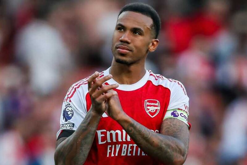 ‘It’s clearly…’ – Former PL referee issues strong verdict on decision not to award Newcastle penalty vs Arsenal
