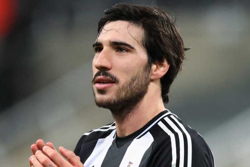 Fabrizio Romano shares what he’s hearing on Sandro Tonali signing a new deal at Newcastle