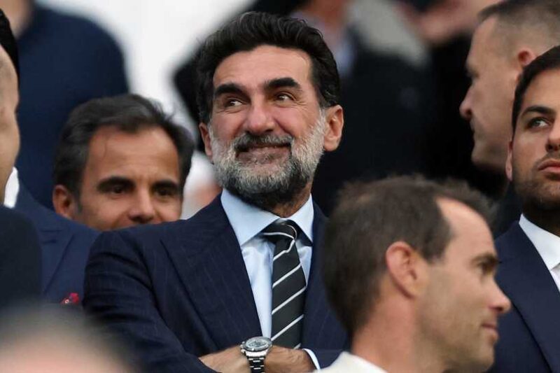 PIF considering going against Howe and selling £150,000-a-week Newcastle star in permanent deal